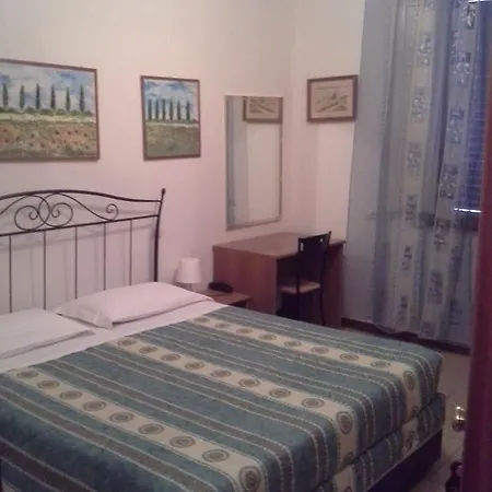 Hotel Italia Di Nardi Renzo & C Snc Poggibonsi